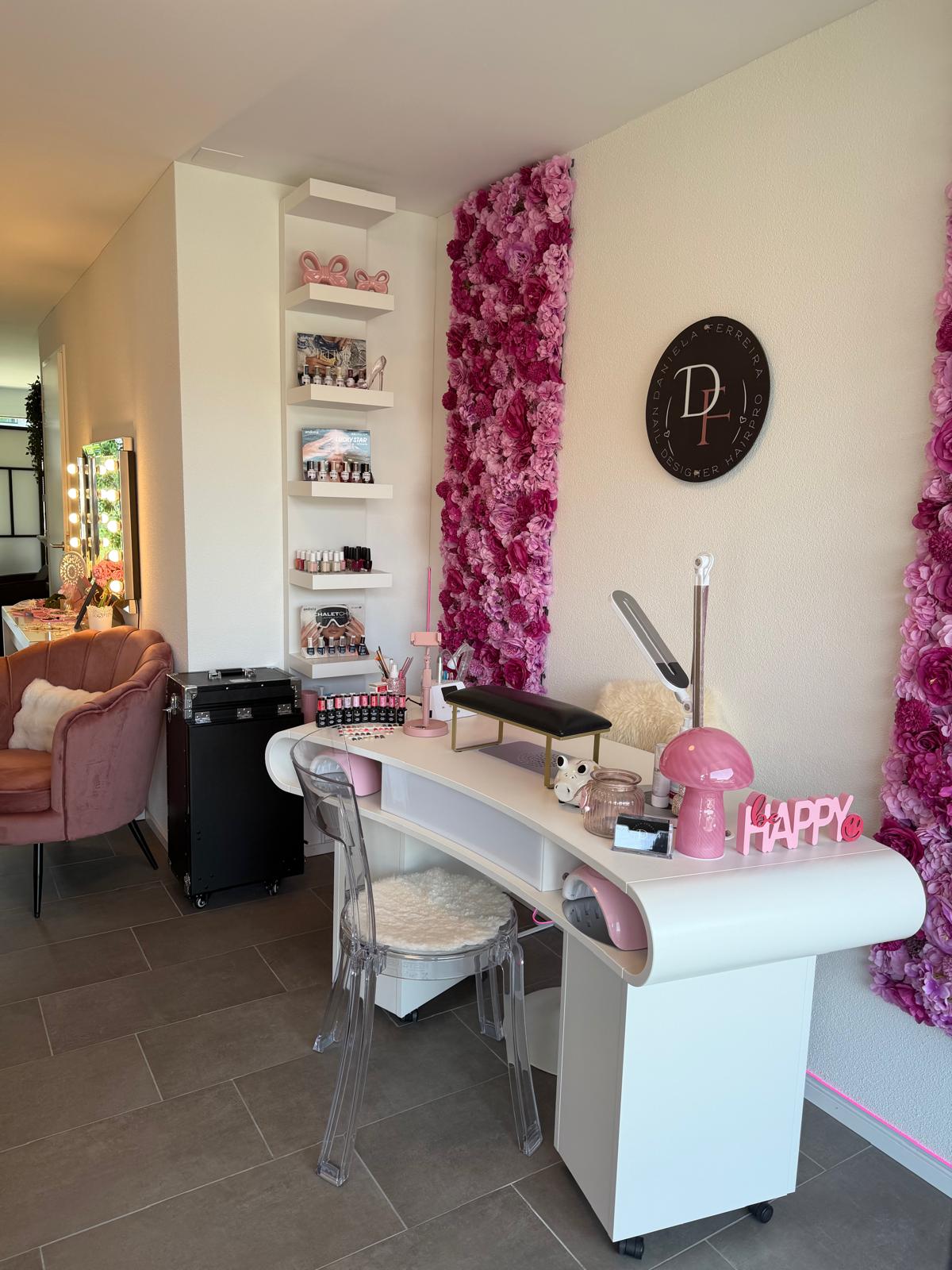Nägel & Pedicure